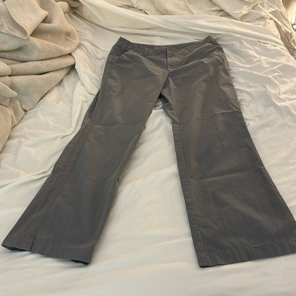Old Navy, girls pants, color, gray size 8 no snap or buttons Velcro